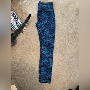 Lululemon fast and free size 6